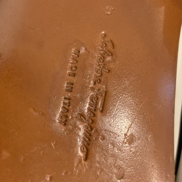 FERRAGAMO Flats 8 - Picture 4 of 7